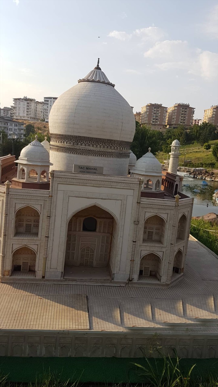 Minnak Tac Mahal Yapıtı