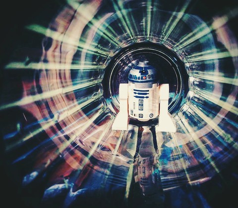 R2D2