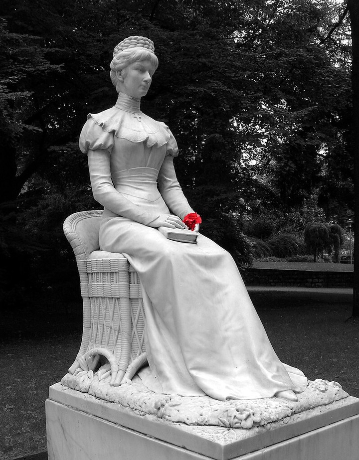 EMPRESS ELISABETH  "sissi"