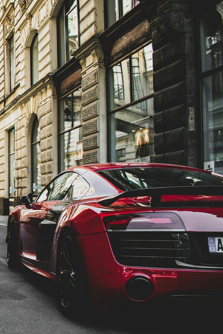Audi R8