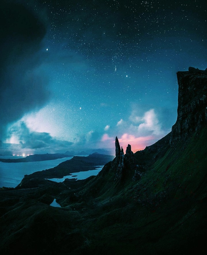 MOUNTAIN