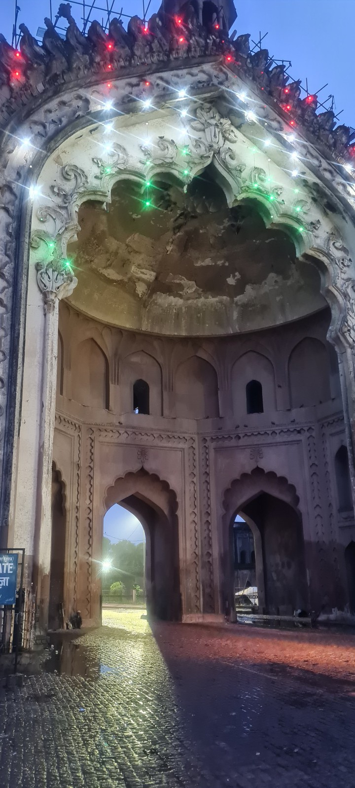 Rumi Darwaza