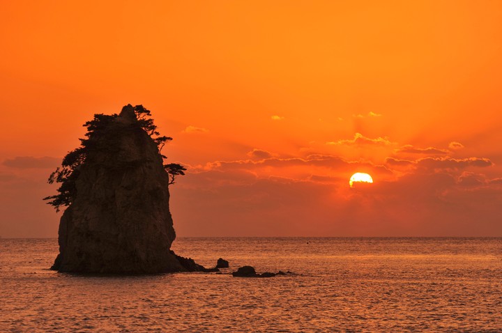 Sun and Rock