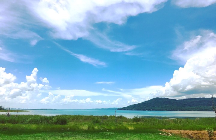 Lake Peten Itza, Peten, Guatemala