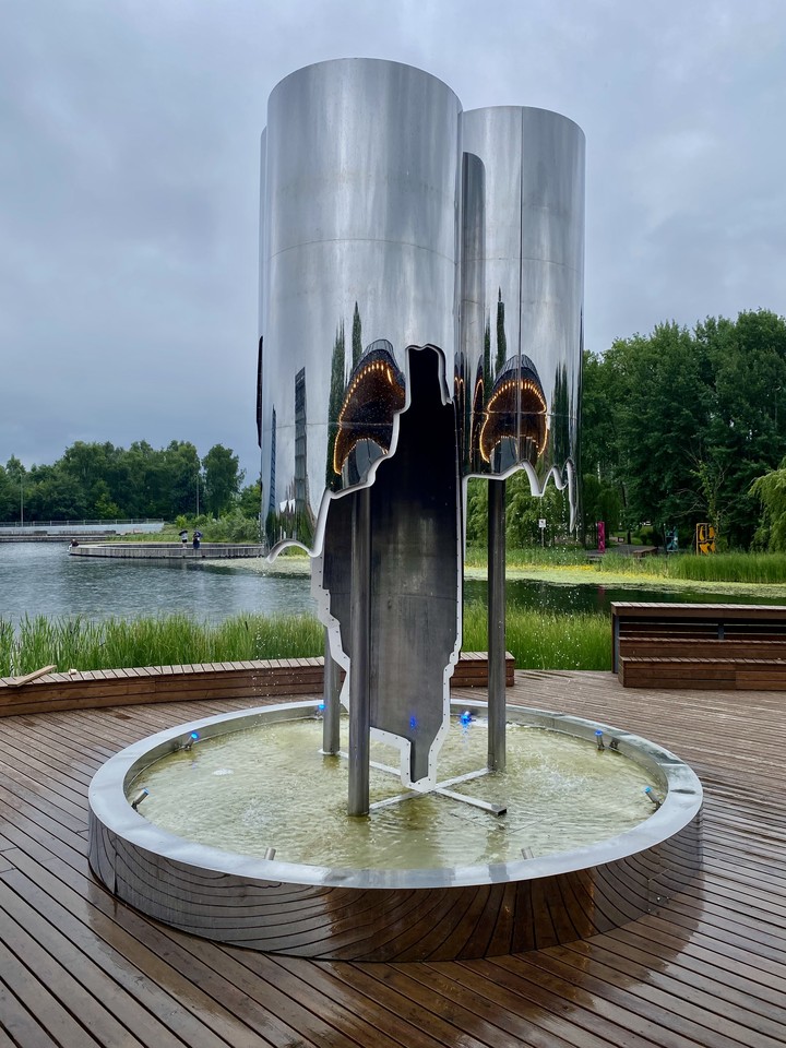 .