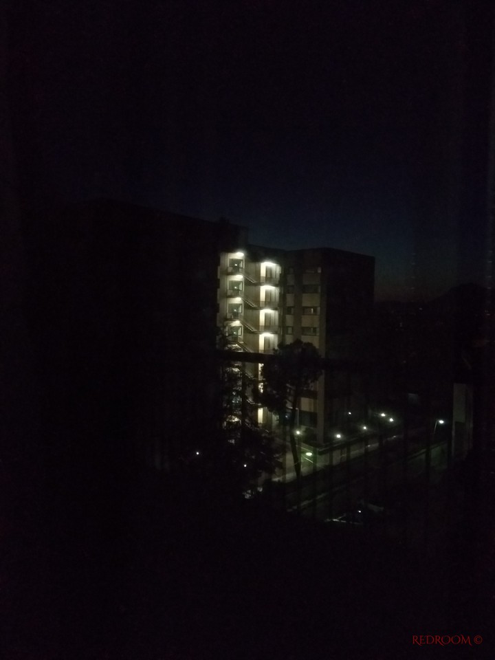 Luci calme nel caos della notte