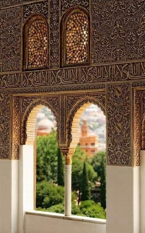 الأندلس الحمراء