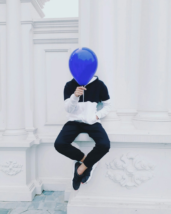 ~