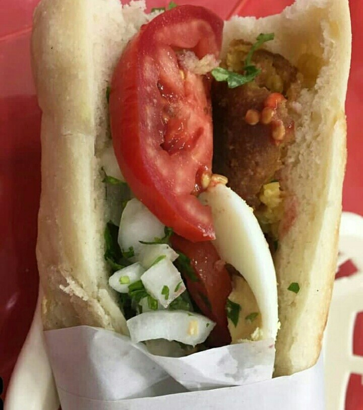 ساندویچ فلافل