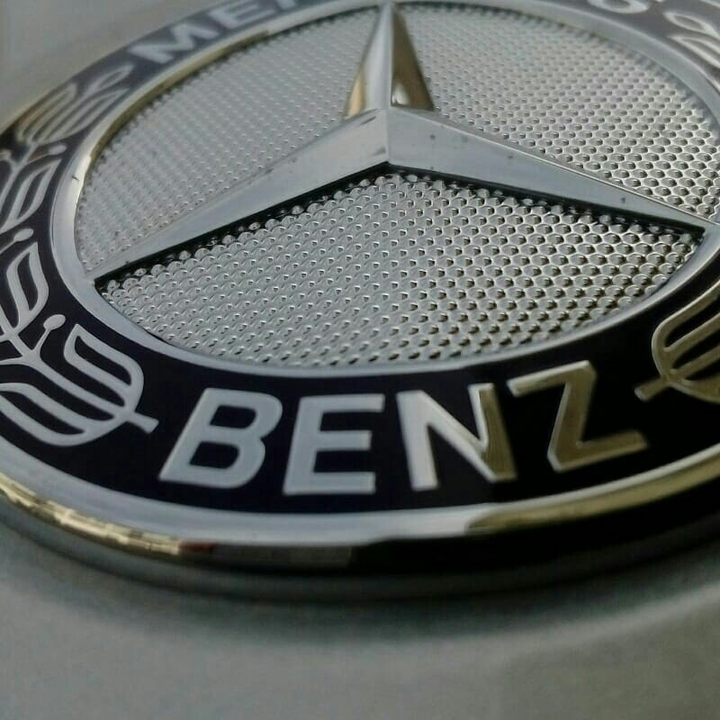 MERCEDES-BENZ