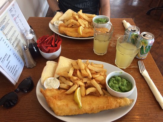 fish and ships yummy :)