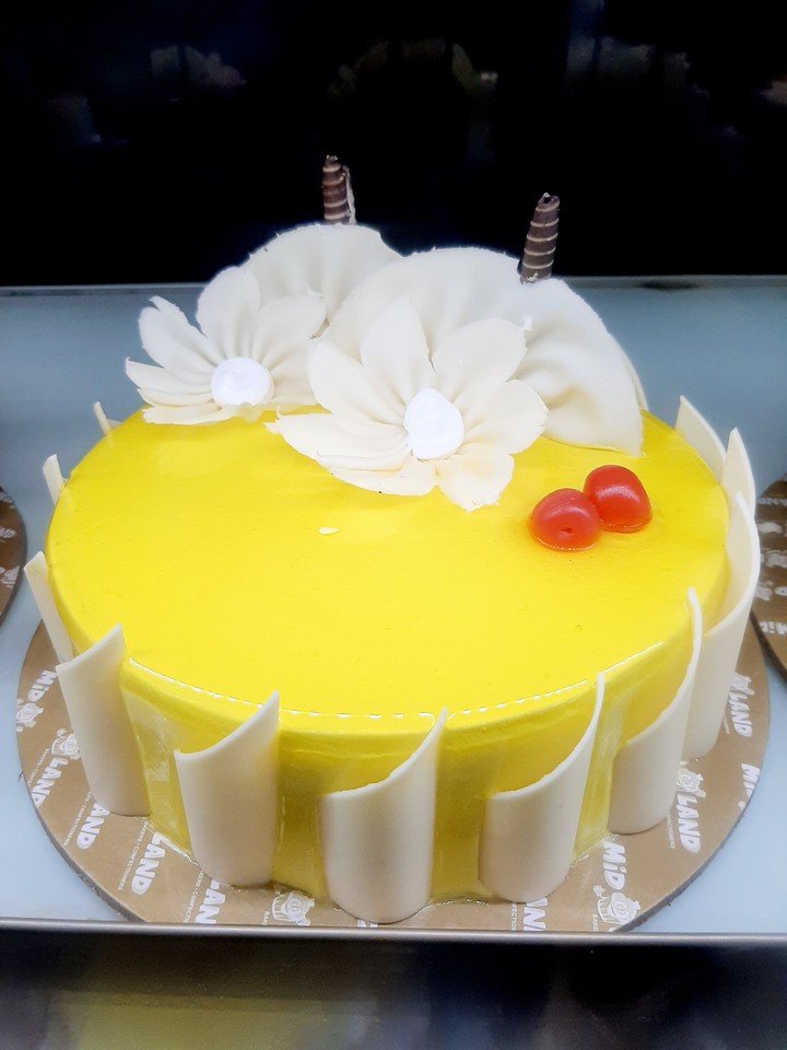 yellow cake