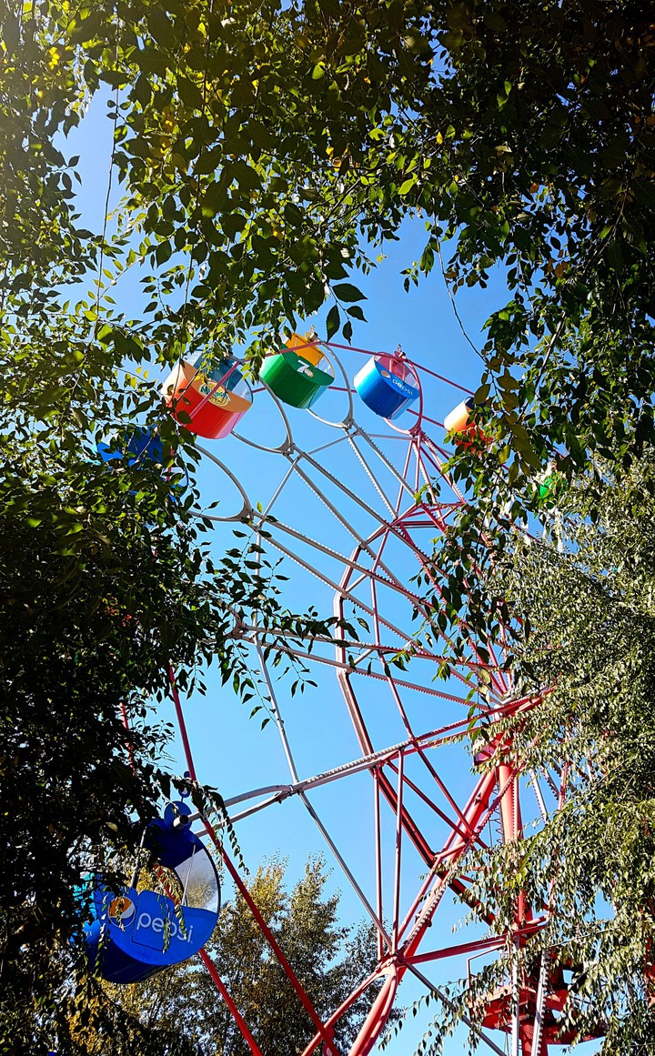 Ferris wheel