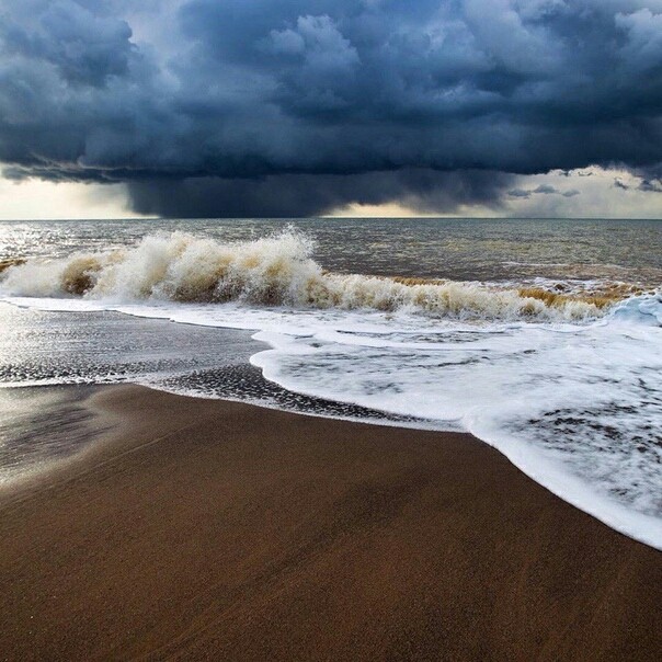 море