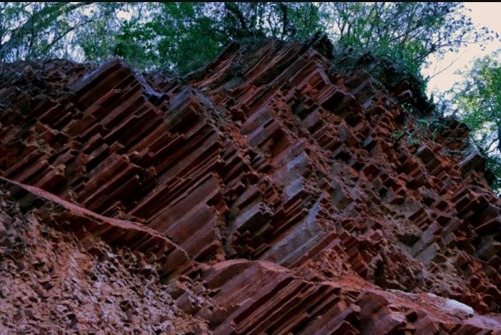 Cerro Ko'i y Chorori, Aregua