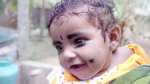 INNOCENT SMILE IN PURE