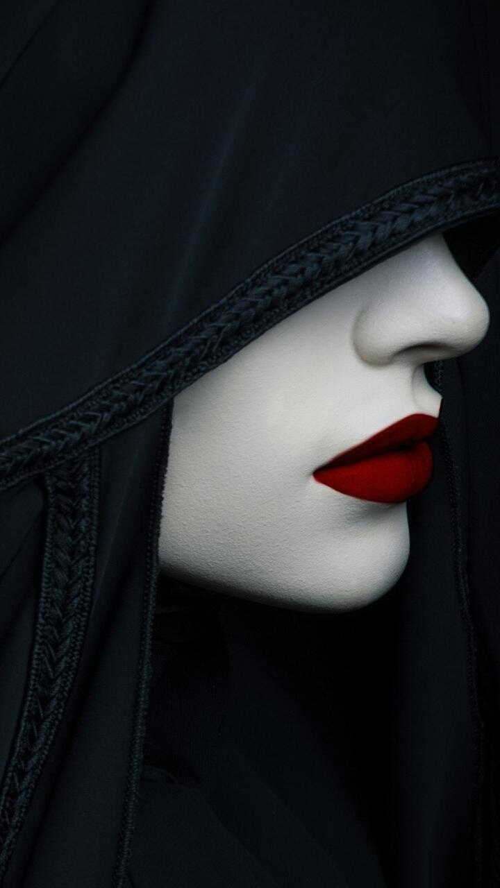 red lips