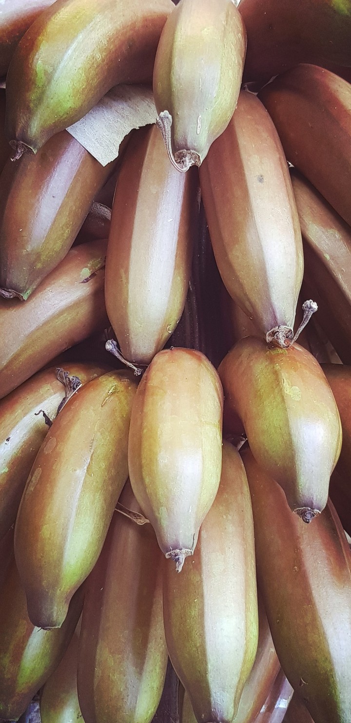 Guineos Morados