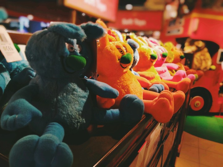 toys