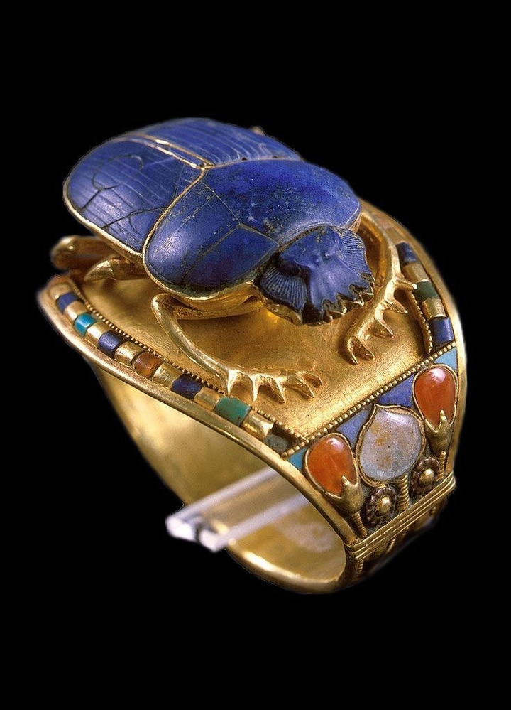 Egyptian ring