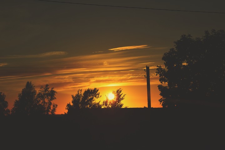 SUN SET