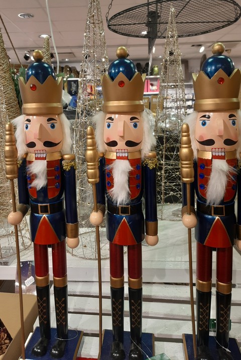 collectable, 木制品桌布
