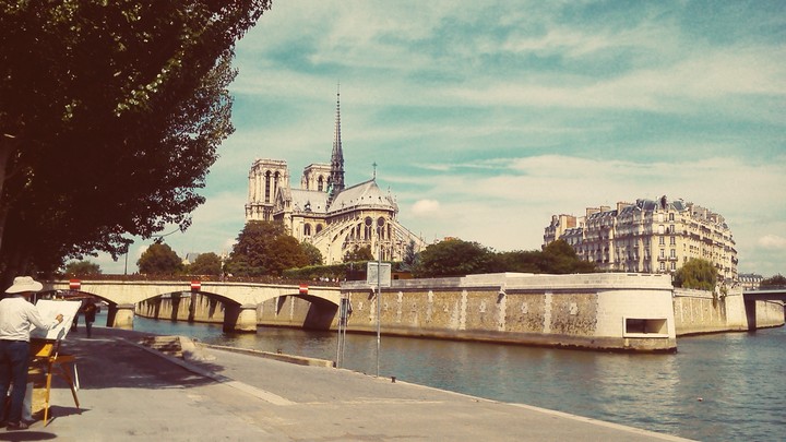 PARIS
