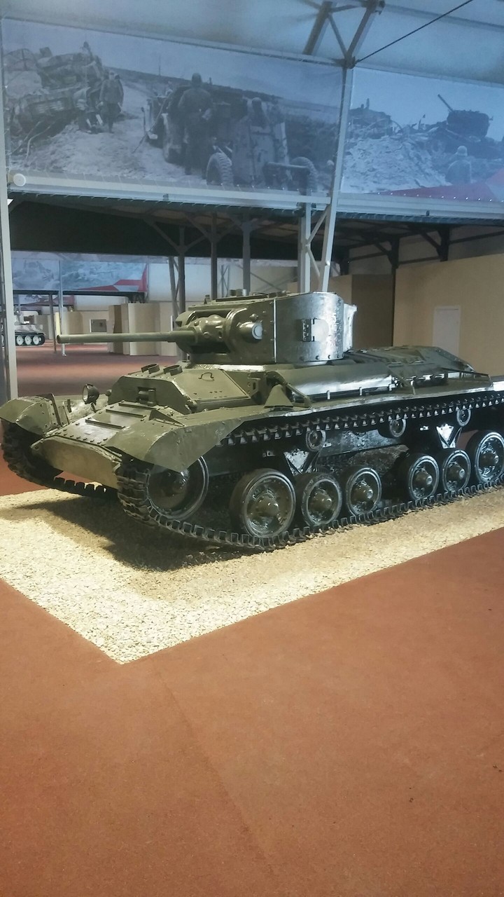 танк