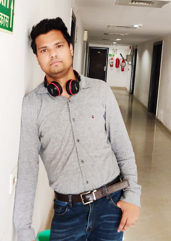 Along wall pose