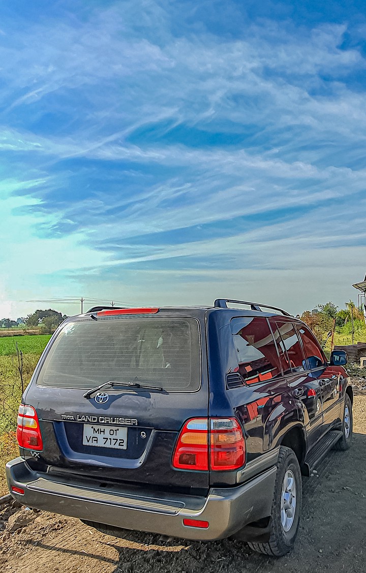 LAND CRUISER