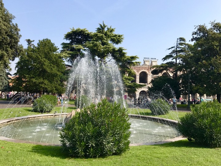 Piazza Bra, Verona