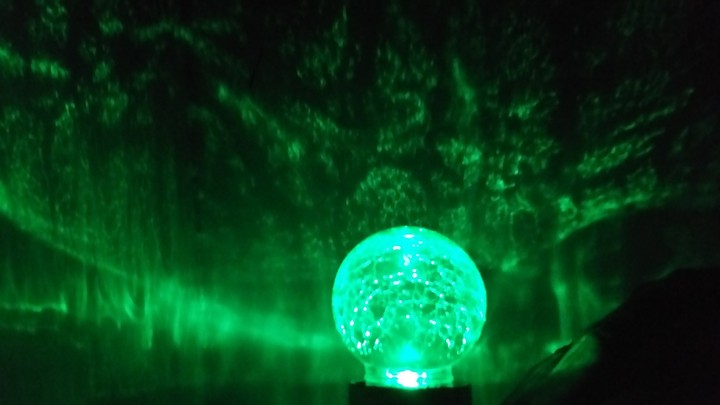 green aurora light