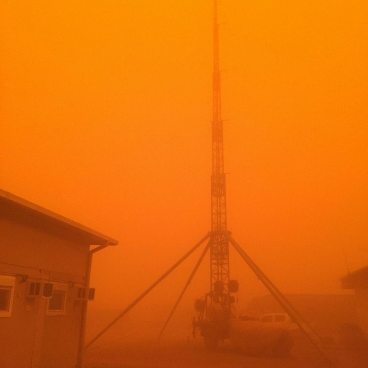 Middle of a sandstorm