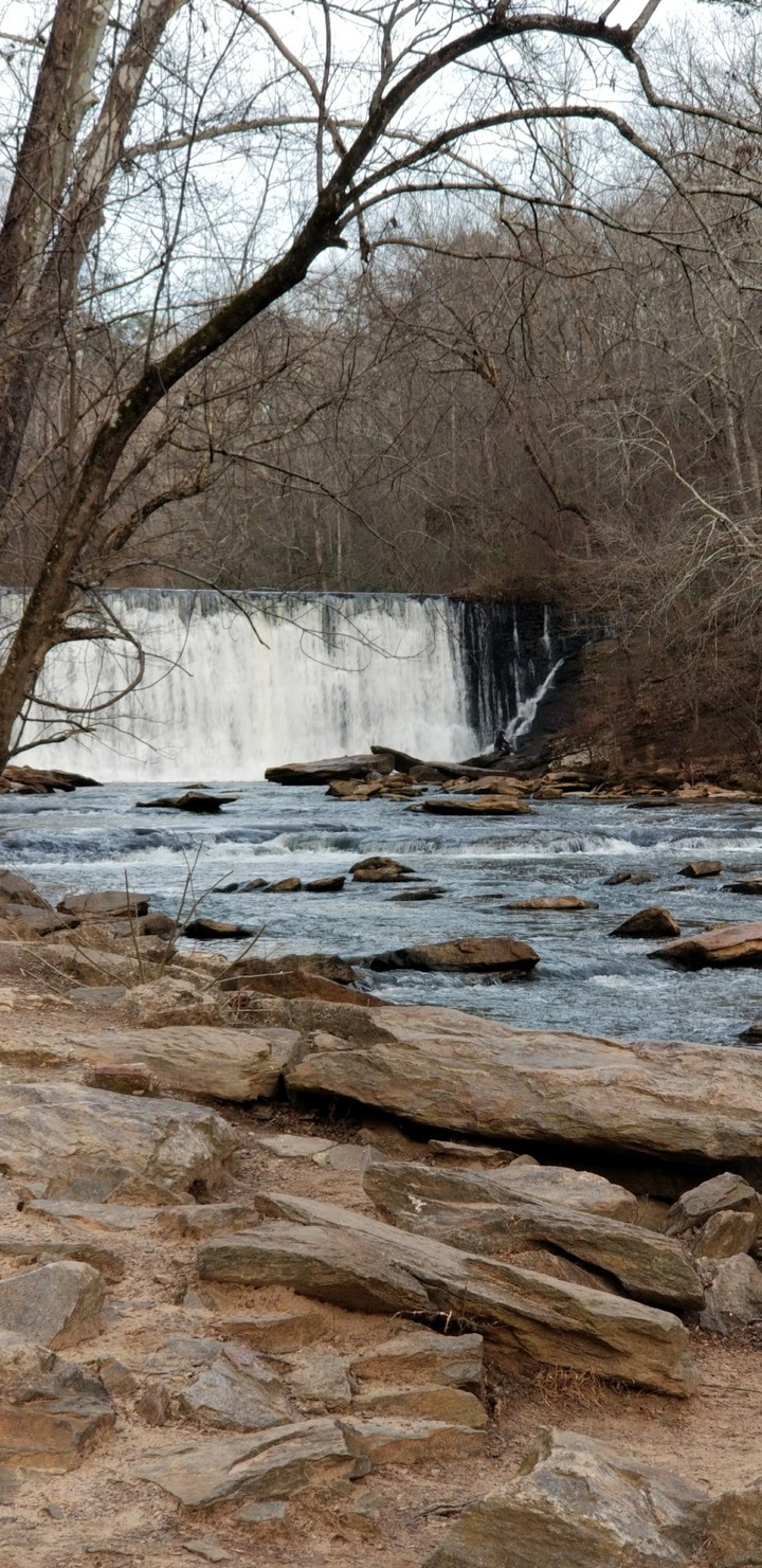 "Don't go chasing waterfalls
Please stick to the rivers"