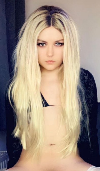 beautiful femboy