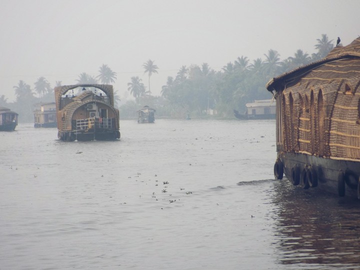 house boat