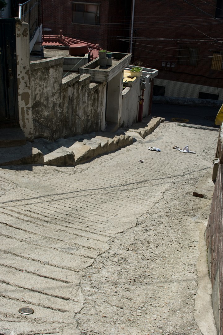 Thoroughfare