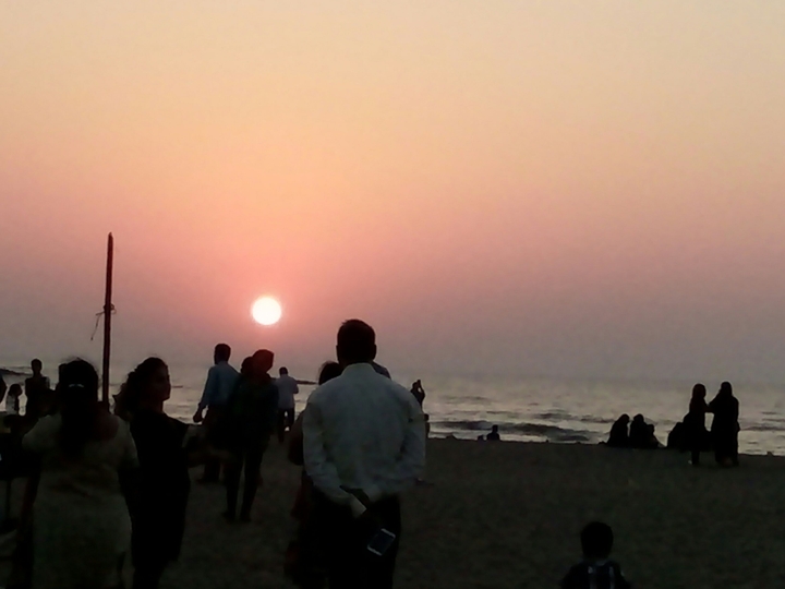 siteseeing at the beach