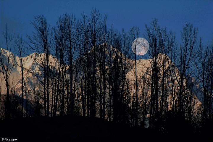 sunset and moon​ rise
