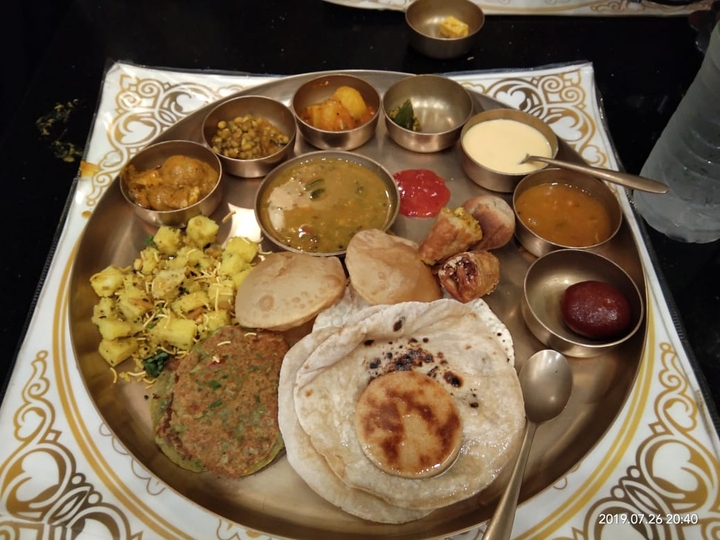 Gujarati Thali