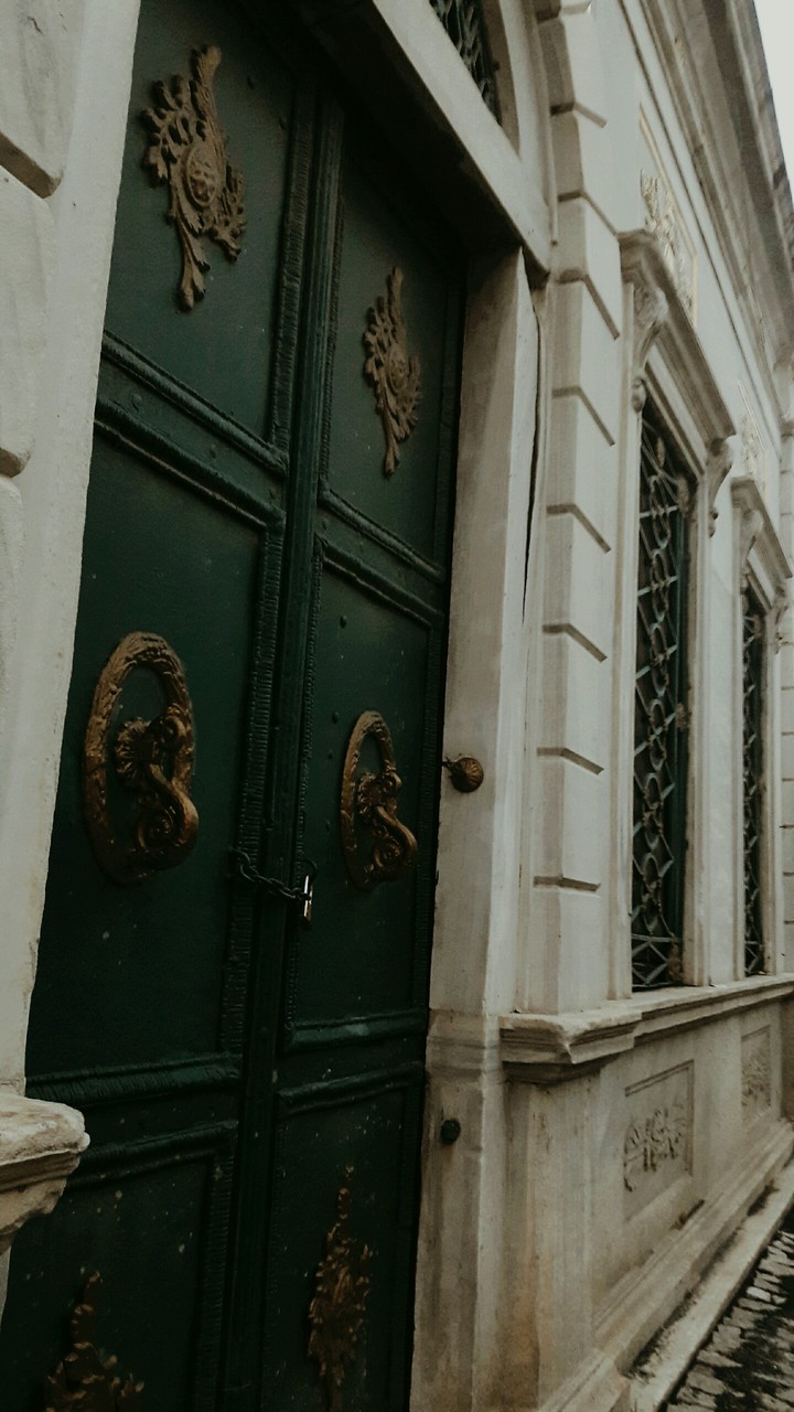 kapı
