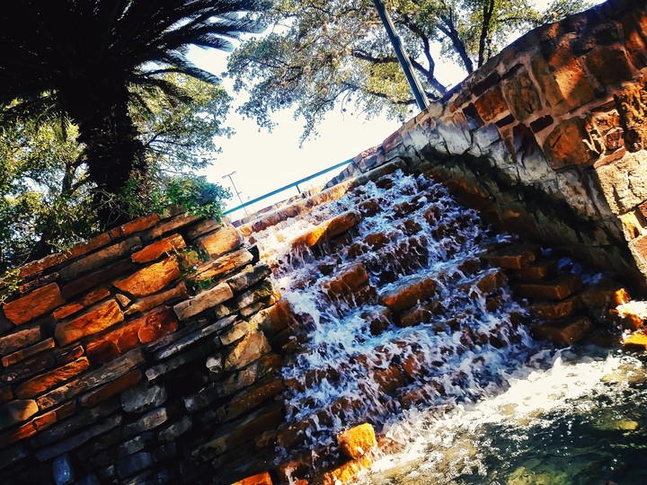 · w a t e r f a l l ·