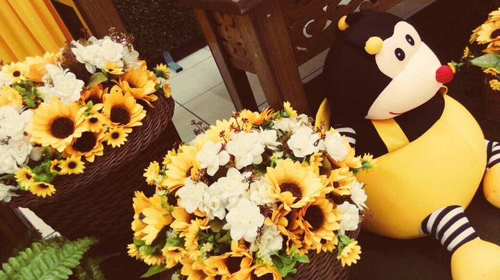 Bee flower