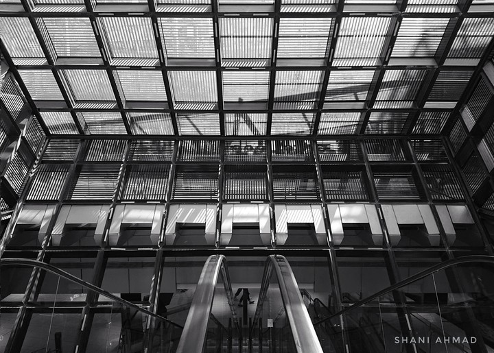 Architecture in black and white