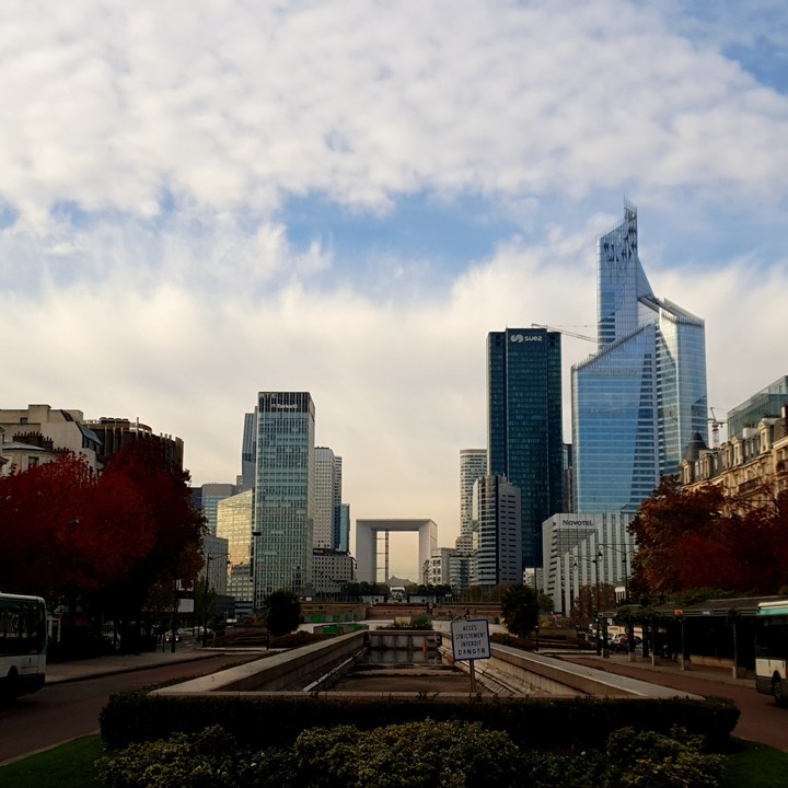 Post card la Défense view