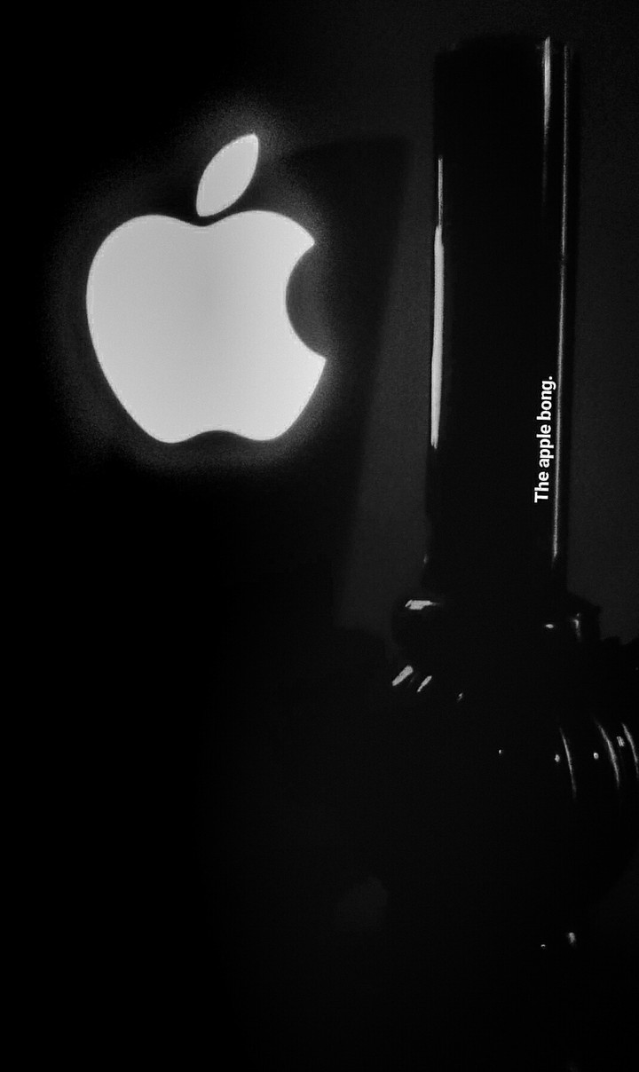 Apple Bong.