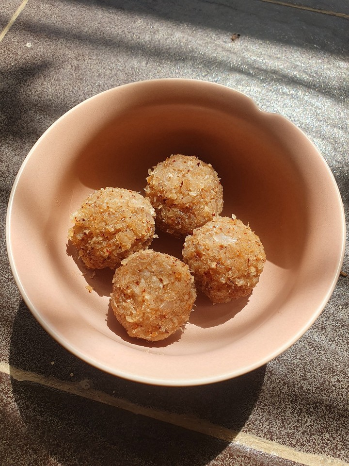 Laddus