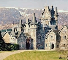 castle houses!!
