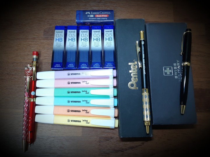 My writing instruments