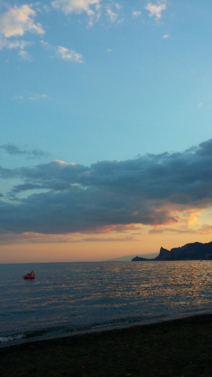 Море